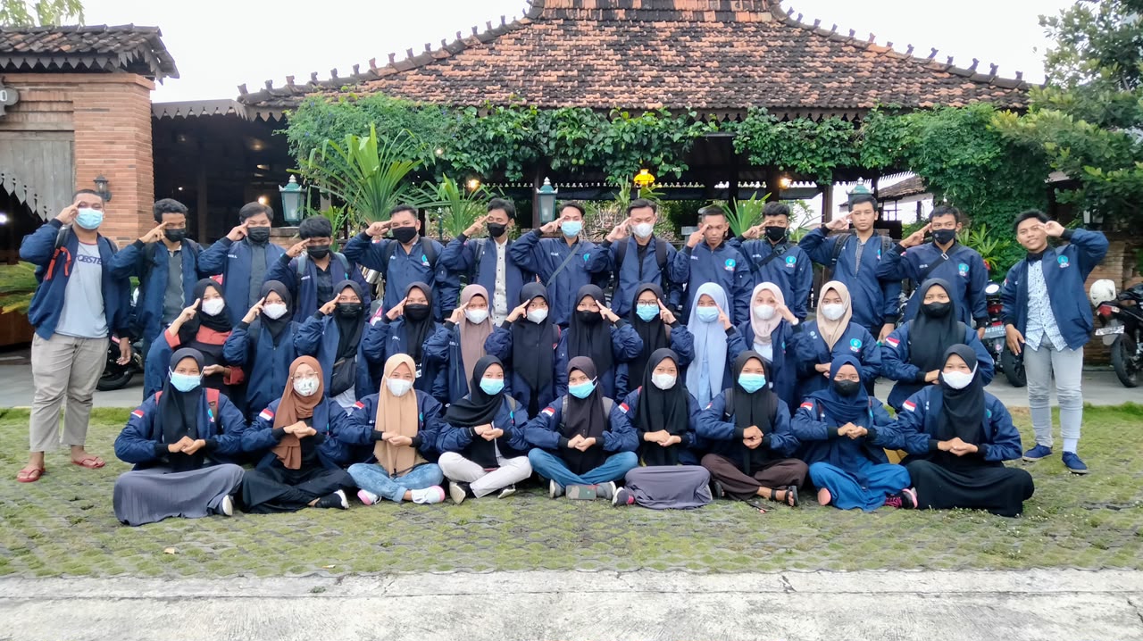 Penguatan Leadership Pelajar Wonogiri melalui Pembekalan Menulis Kritis
