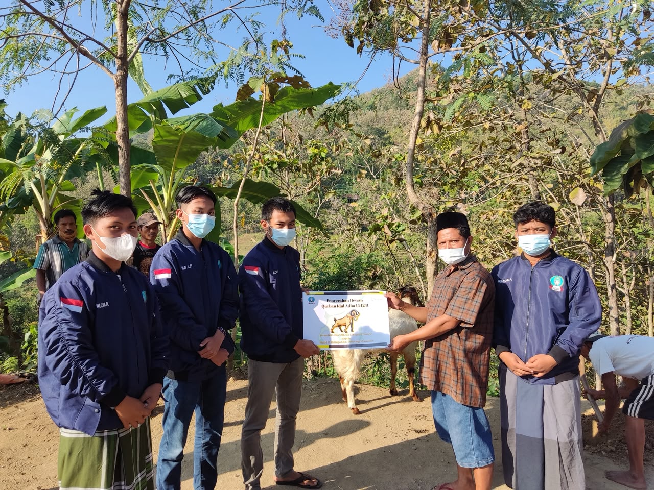 Berbagi Hewan Kurban di Tengah Covid-19 di Pelosok Wonogiri