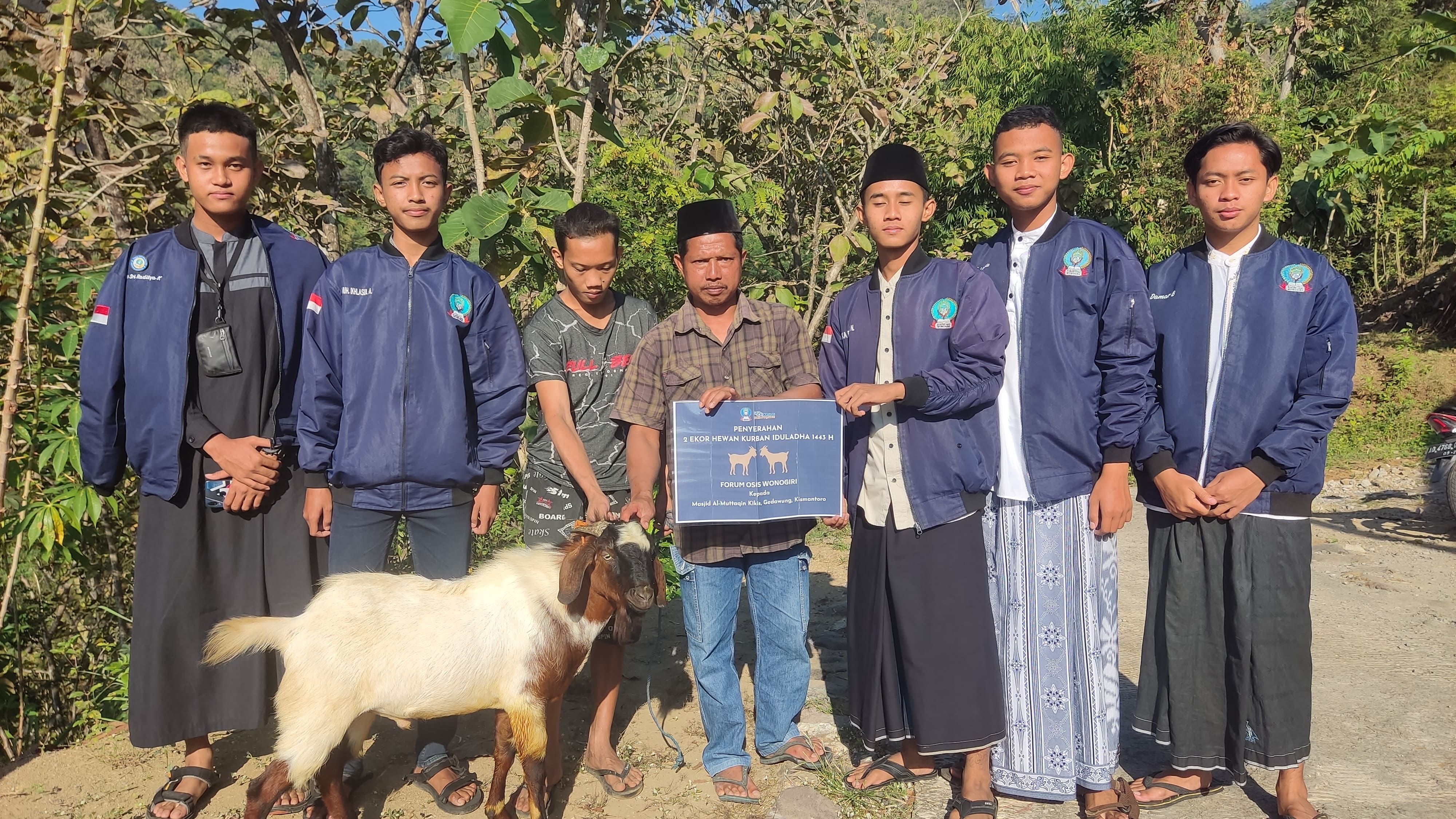 Semangat Berbagi di Kismantoro Lewat Penyaluran Hewan Kurban