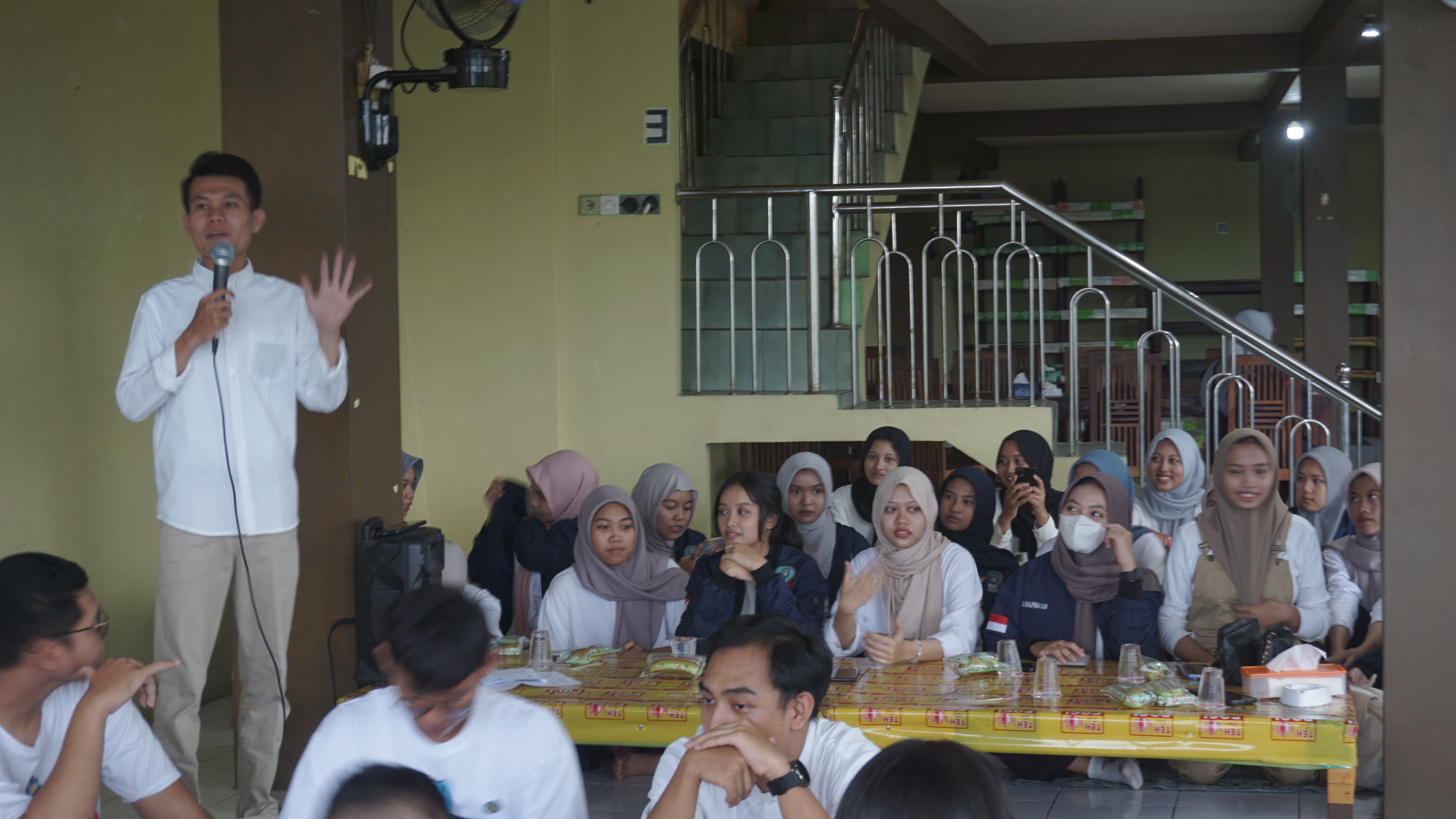 Meriah! Lintas Generasi Wonogiri Youth Forum dan FOW Gelar Buka Bersama Penuh Kekeluargaan