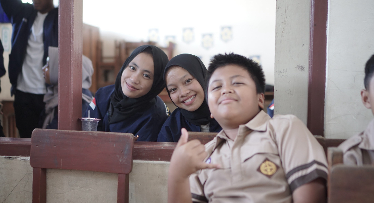 Lit Wave: Semarak HUT Ke-6 Wonogiri Youth Forum melalui Gerakan Literasi Anak