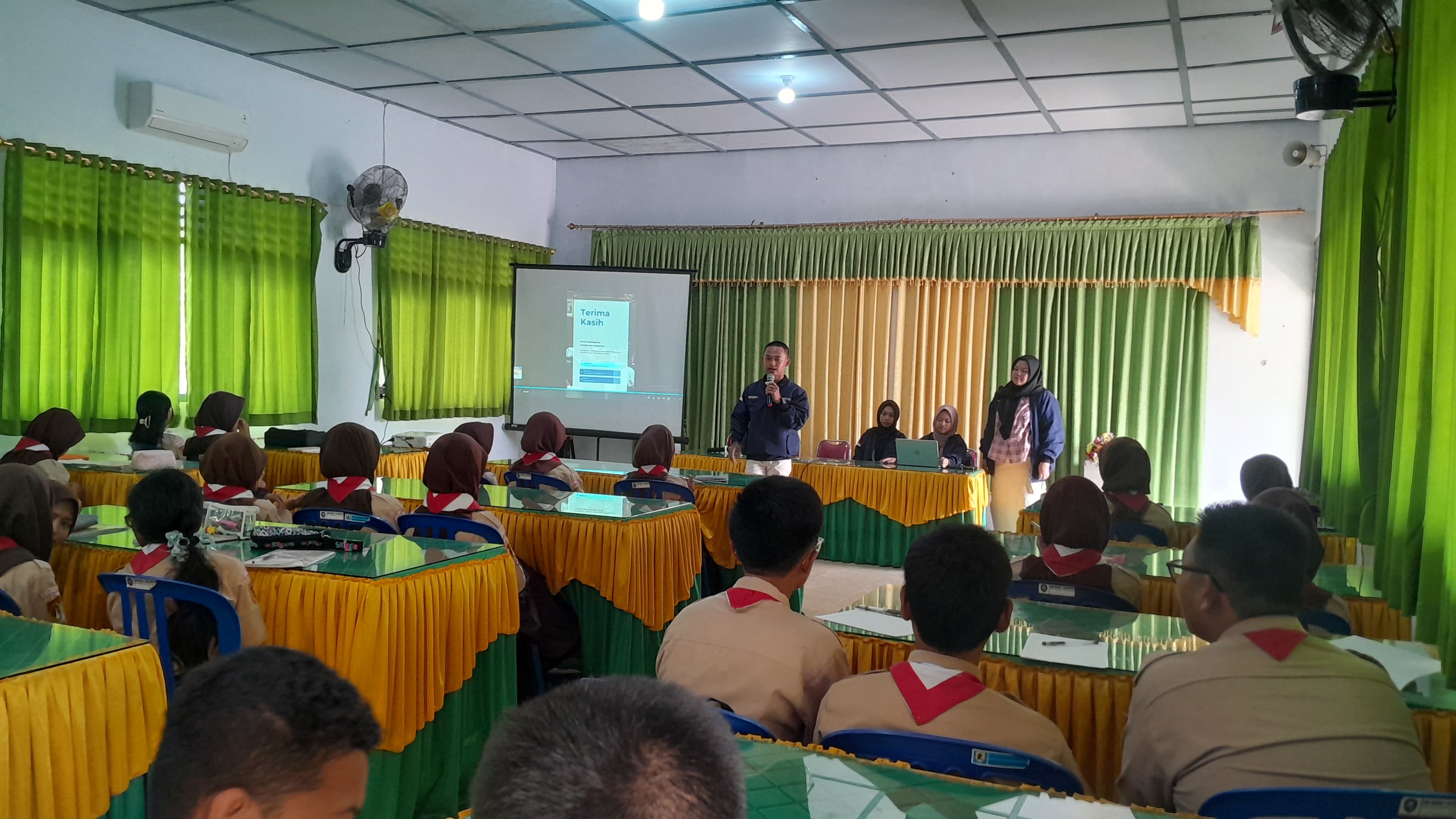 Wonogiri Youth Forum Gelar Road to School di 11 SMP/MTs, Tanamkan Jiwa Kepemimpinan dan Kenalkan Organisasi kepada Pelajar