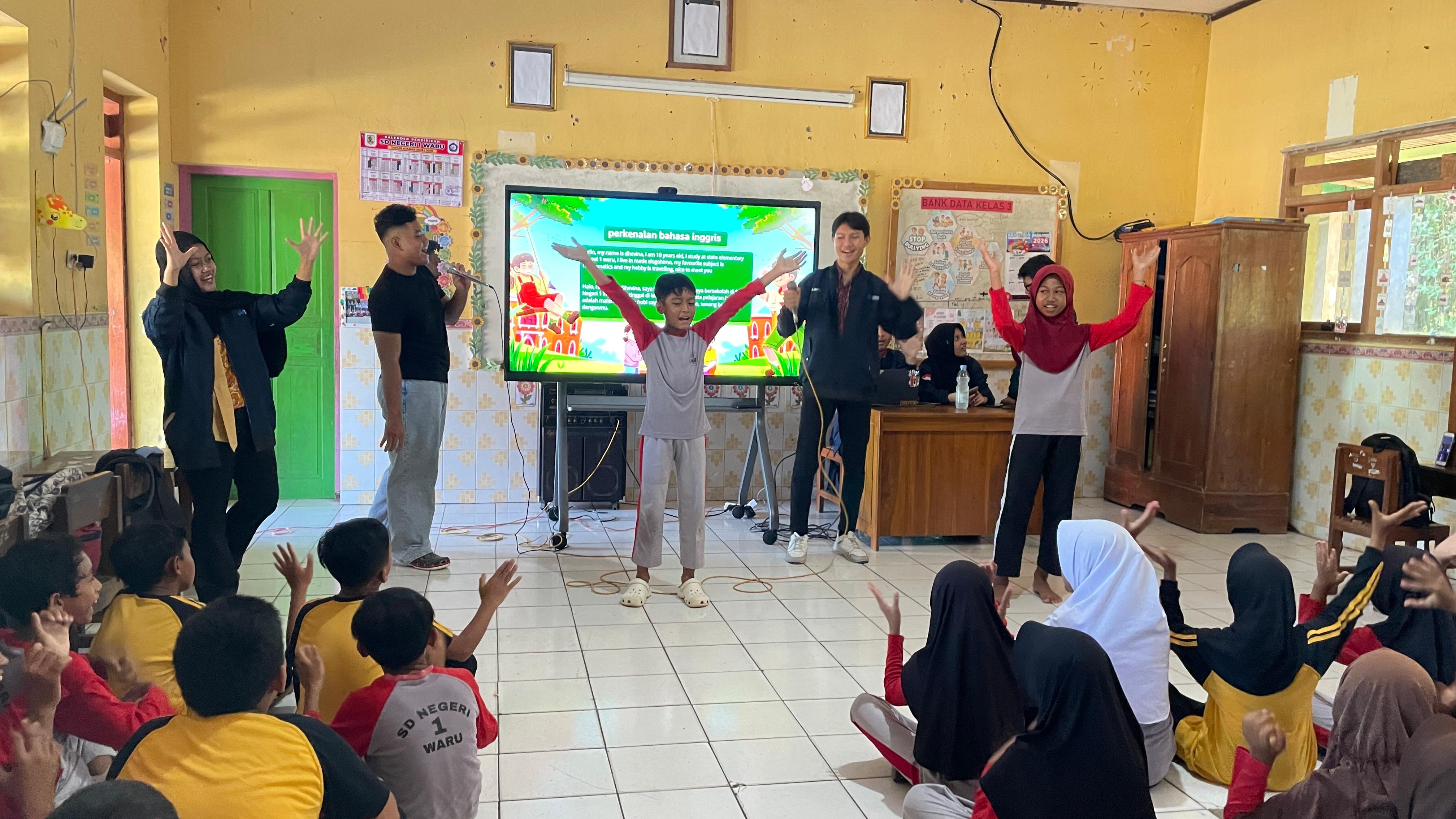 WYF Hadirkan Ruang Belajar Interaktif Melalui Si Gareng di Slogohimo